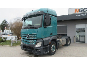Ťahač MERCEDES-BENZ