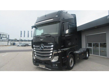 Ťahač MERCEDES-BENZ