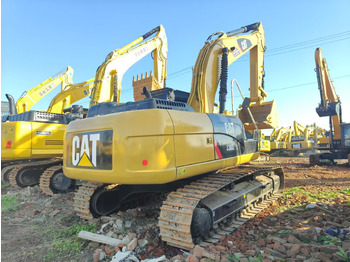 Pásové rýpadlo CATERPILLAR 330D