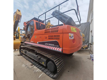 Pásové rýpadlo DOOSAN DX300