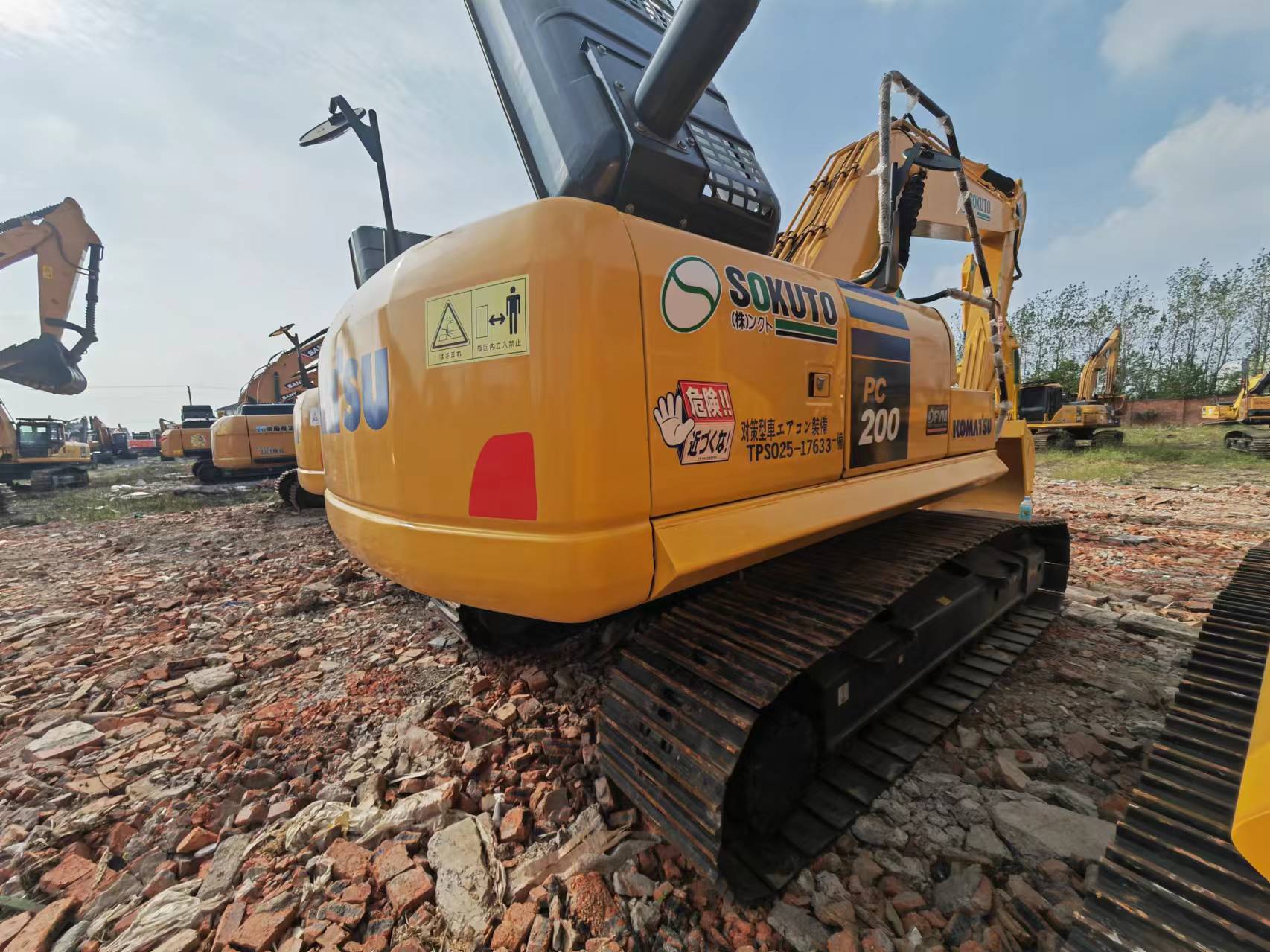 Pásové rýpadlo KOMATSU PC200: obrázok 4 Pásové rýpadlo KOMATSU PC200: obrázok 4