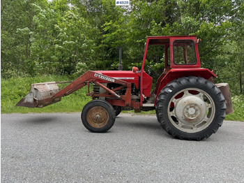 Traktor MASSEY FERGUSON 1000 series