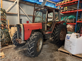 Traktor MASSEY FERGUSON 1000 series