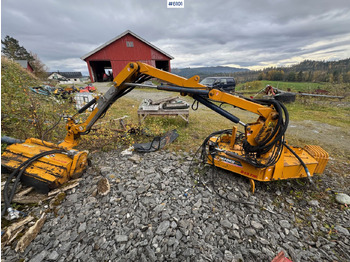 Stroj na obrábanie pôdy BOMFORD TURNER