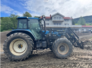Traktor NEW HOLLAND TM135