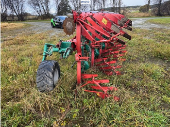 Stroj na obrábanie pôdy 2017 Kverneland EG 5-coil reversible plow w/ new coulters and extra equipment!: obrázok 5