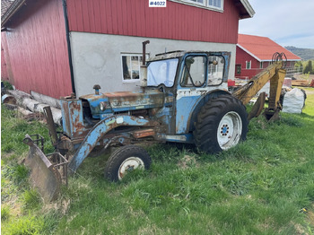Traktor FORD