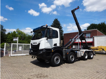 Hákový nosič kontajnerov IVECO X-WAY