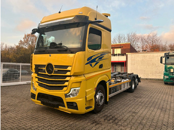 Hákový nosič kontajnerov MERCEDES-BENZ Actros 2545