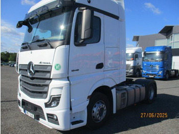 Ťahač MERCEDES-BENZ Actros 1848