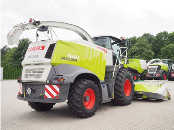 Samohybná rezačka Claas Jaguar 940 4WD + Orbis 600 SD: obrázok 3