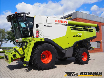 Obilný kombajn CLAAS Lexion 750