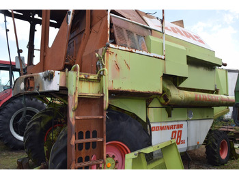 Obilný kombajn CLAAS Dominator 98