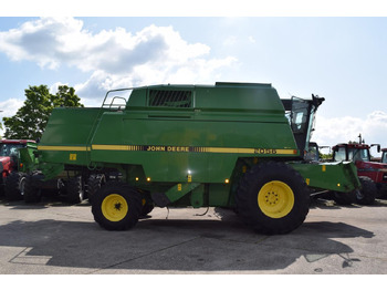 Obilný kombajn JOHN DEERE 2056