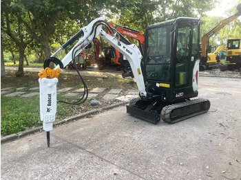 Mini rýpadlo BOBCAT E20