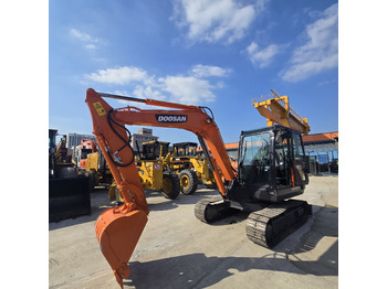 Mini rýpadlo DOOSAN DX60