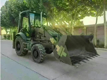 Rýpadlo-nakladač JCB 3CX