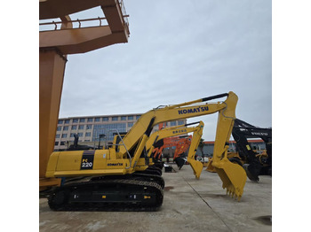 Pásové rýpadlo Komatsu PC220-8: obrázok 3