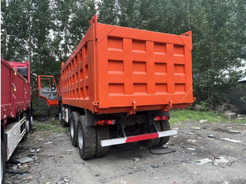 Sklápač SINOTRUK HOWO: obrázok 2 Sklápač SINOTRUK HOWO: obrázok 2