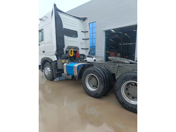 Ťahač SINOTRUK HOWO A7: obrázok 5