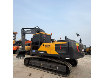 Pásové rýpadlo VOLVO EC240