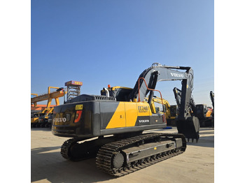 Pásové rýpadlo VOLVO EC240