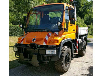 Komunálne/ Špeciálne stroje UNIMOG