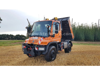 Sklápač UNIMOG U400