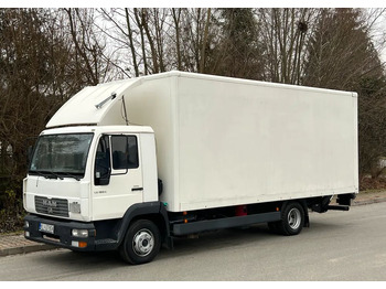 Skříňový nákladní auto MAN