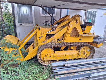 Pásový nakladač MASSEY FERGUSON