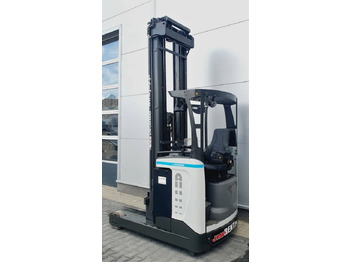 Skladový zakladač UNICARRIERS