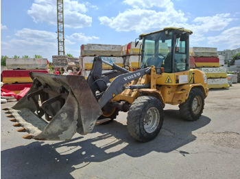 Kolesový nakladač VOLVO L30B