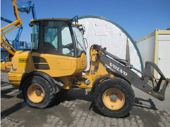 Kolesový nakladač VOLVO L25F
