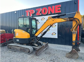 Mini rýpadlo BOBCAT E35