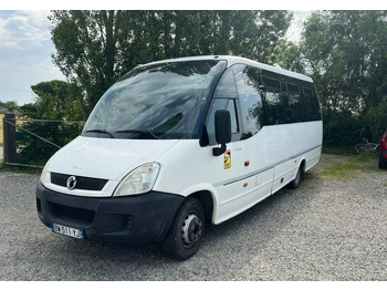 Prímestský autobus IVECO