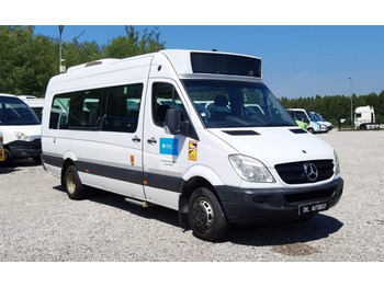 Prímestský autobus MERCEDES-BENZ Sprinter 516