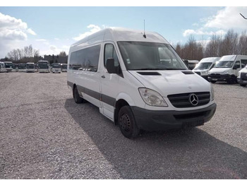 Prímestský autobus MERCEDES-BENZ Sprinter 516