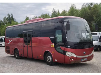 Prímestský autobus