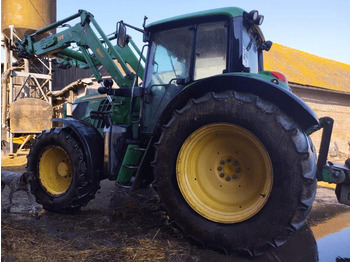 Traktor JOHN DEERE 6115M