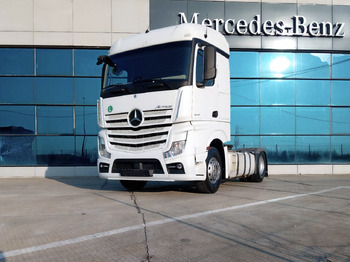 Ťahač MERCEDES-BENZ Actros 1845