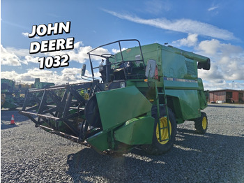 Obilný kombajn JOHN DEERE