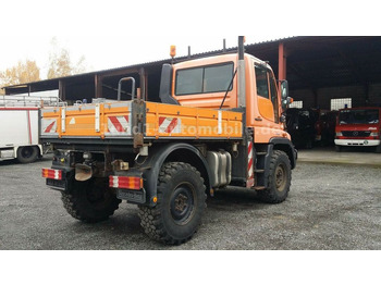 Komunálne/ Špeciálne stroje UNIMOG U300