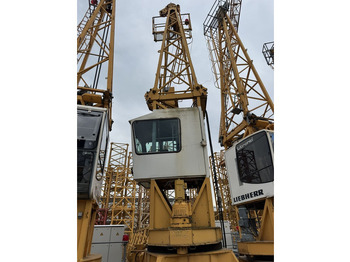 Vežový žeriav LIEBHERR