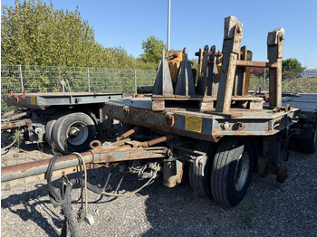 Vežový žeriav LIEBHERR