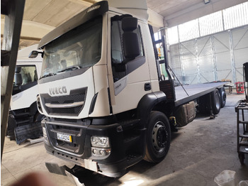 Valníkový/ Plošinový nákladný automobil IVECO Stralis