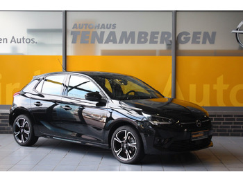 Automobil OPEL