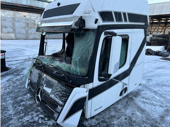 Kabína a interiér MERCEDES-BENZ Actros