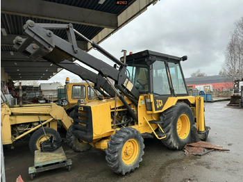 Traktor JCB