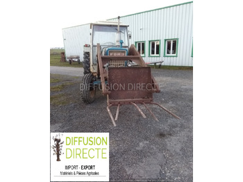 Traktor FORD