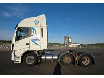 Ťahač IvecoStralis 460 6x2 LNG/LBG: obrázok 2